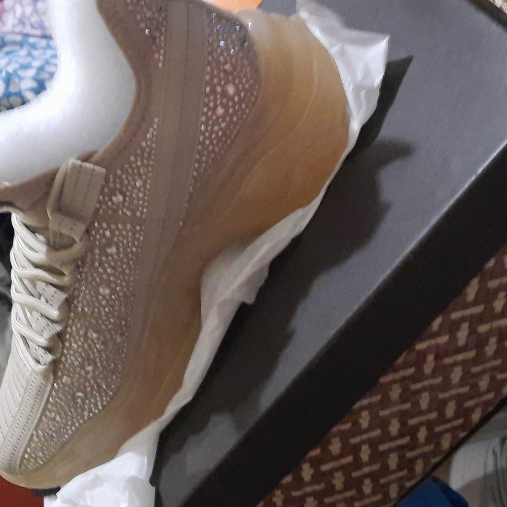 Brand new neva worn steve maddens 2 pairs original price 100 a pair